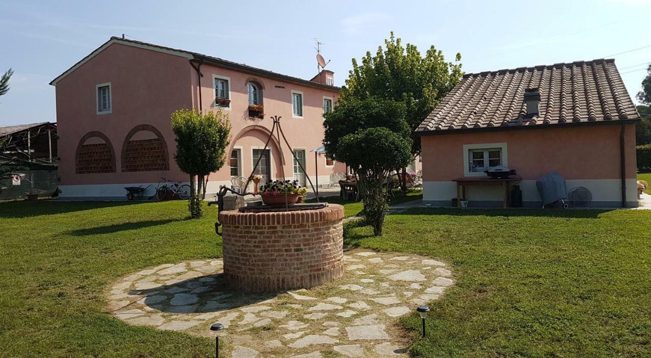 Casal Sant'Elena Acomodação com café da manhã Altopascio Exterior foto